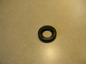Delta 15" planer oil seal, see list NOS (6-7) - Picture 1 of 2
