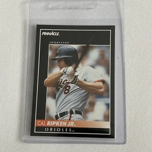 1992 Pinnacle - Cal Ripken #200 Baltimore Orioles Hall Of Fame - Picture 1 of 2