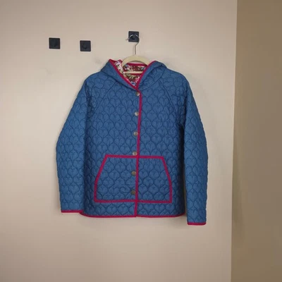 Jaqueta Modcloth reversível acolchoada corações azul floral com capuz tamanho P - Imagem 1 de 4