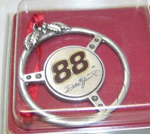 TOLLES AMERIKANISCHES NASCAR #88 DALE JARRETT ZINNLENKRAD WEIHNACHTSSCHMUCK - Bild 1 von 2
