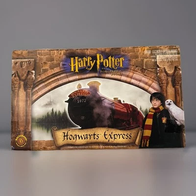 Bachmann HO Scale Harry Potter Hogwarts Express Train Set READ FOR PARTS/REPAIR - Image 1 of 4