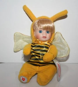 Full-Body Bumble Bee doll Delton-NIB 6. " 7013-1 - Picture 1 of 2