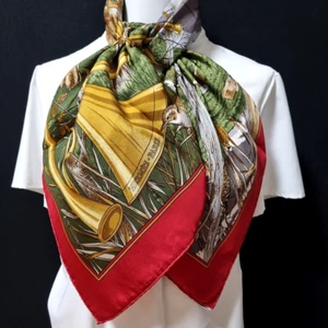 RARE VINTAGE HERMES Silk Scarf "Chasse au Bois" Carre 90 by Carl de Parcevaux - Picture 1 of 14