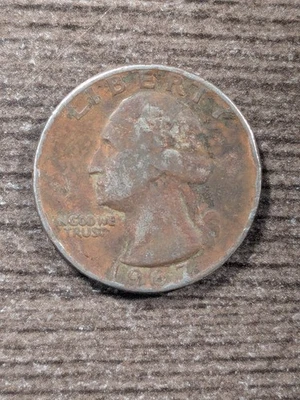 Cuarto de dólar Washington 1967-P error de planchet recocido incorrectamente Foto 1 de 4