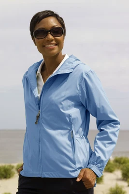 Chaqueta de lluvia ligera empacable para mujer Foto 1 de 2