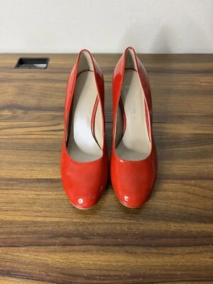 Sandalias Aquatalia Zapatos de salón de charol rojo talla 8 de Marvin K Foto 1 de 4