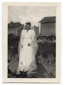 Jeune femme mariée robe - photo ancienne an. 1945 - Picture 1 of 1
