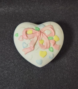 VINTAGE Russ Berrie Heart Bisque Porcelain Trinket Jewelry Box 1980's Taiwan - Picture 1 of 12