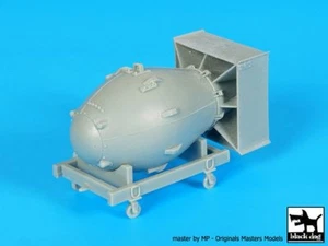 Black Dog 1/72 "Fat Man" Atomic Bomb on Trolley Nagasaki, Japan 1945 WWII A72004 - Picture 1 of 1