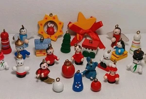 Ornament & Christmas Tree Tabeltop Set - 26 Piece - Picture 1 of 7