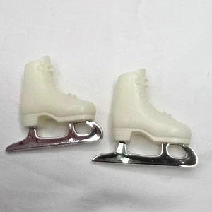 Vintage 90's Barbie Doll White Plastic Ice Skates with silver blades - Picture 1 of 5