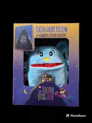 NUEVO Juego de almohada y libro de tapa dura The Tooth Brigade AZUL Tooth Fairy en caja Foto 1 de 4