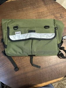 Road Runner Bags Jumbo Jammer Green Bikepacking Cycling - Picture 1 of 2