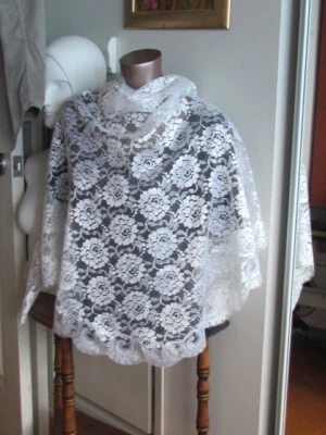White Floral Lace Mantilla Antique Vintage Church Scarf Shawl  Veil Spain Eaton - Image 1 of 4