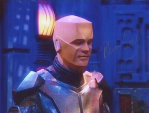 Robert Llewellyn - Actor - Foto Firmada - Certificado de Autenticidad (20421) - Imagen 1 de 1