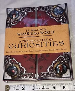 NEW SEALED JK Rowling Wizarding World Pop-up Gallery of Curiosities Harry Potter - Imagen 1 de 6
