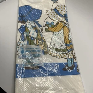 Vintage Holly Hobbie Tischdecke 54x 96" 1990 Papier Geburtstag amerikanische Grüße - Bild 1 von 4