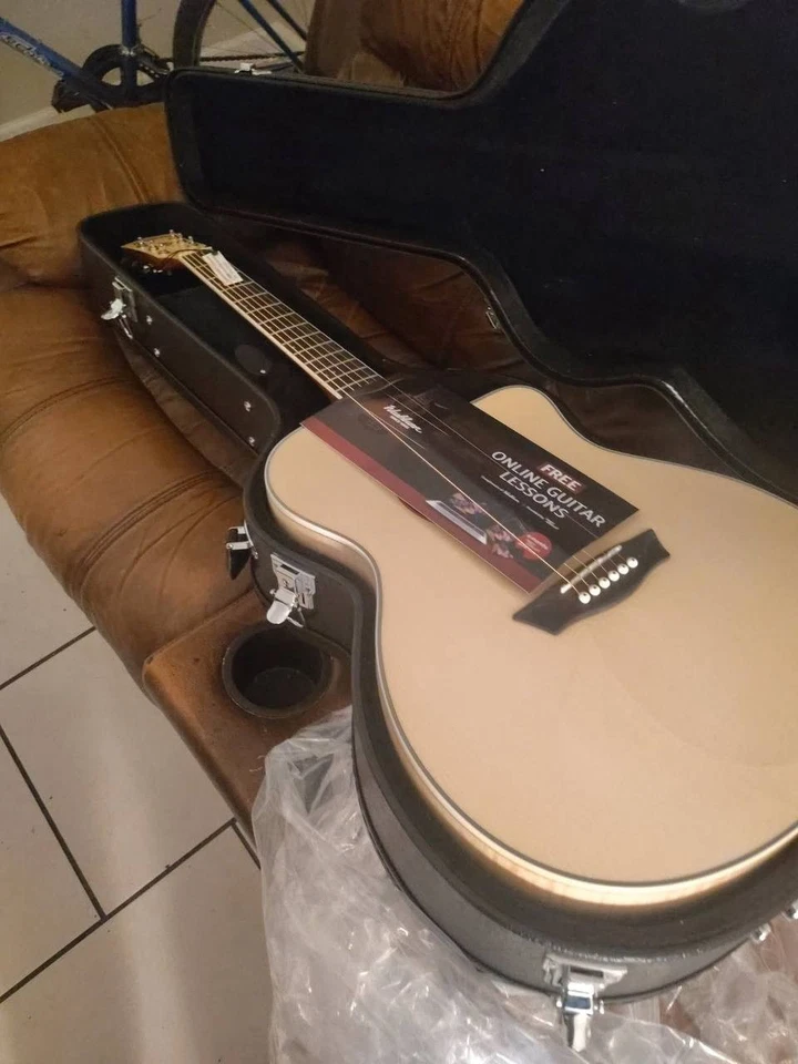 Washburn Apprentice A40CE Acoustic-Electric Guitar - Open Box - Image 1 of 1