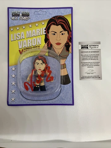 Victoria - Lisa Marie Varon - Pint Size All Star Figure Signed AEW WWE Cover