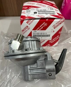 TOYOTA 72-77 GENUINE OEM LAND CRUISER MECHANICAL FUEL PUMP ASSY 23100-61011 - Bild 1 von 5