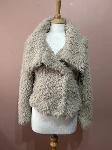 Bnwt Zara Beige Faux Fur Shaggy Yeti Jacket Label Size XS - Picture 1 of 6