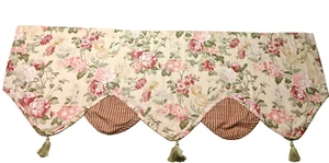 Ivory Scallop Floral Plaid Insert Tassel Rod Pocket Valance 52 x 17 - Picture 1 of 3