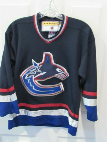 Vintage Vancouver Canucks NHL Hockey Jersey & pennant LOT Youth size Large sewn Cover
