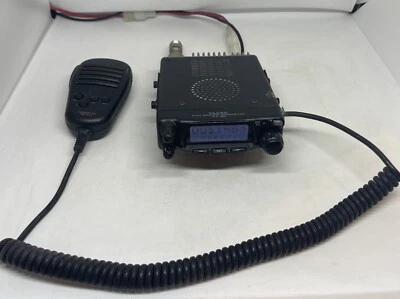 Yaesu FT-90 Dual Band Transceiver - Image 1 of 4