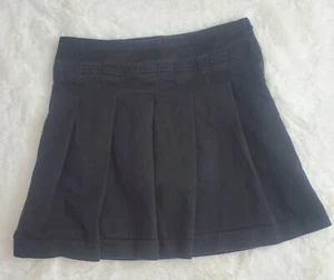 Girl’s Children's Place Black Front Pleates Back Smooth School Skirt/Skort Sz. 8 - Picture 1 of 8