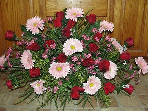 Sympathy Styrofoam Vase Flower Mother Grandma Grave Cemetery Burgundy Roses - Picture 1 of 1