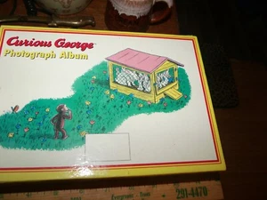 Blue Curious George Fotoalbum Bild Collage Kind Hasenstall  - Bild 1 von 4