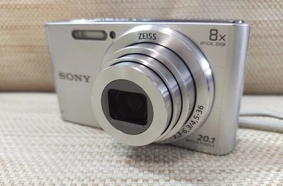 Sony DSC-W830 Silver Compact Digital Camera Cyber-shot 25-200mm Tested Working - Image 1 of 4