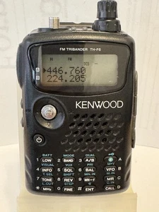 Kenwood TH-F6A FM Tri-band 144/220/440MHz Ham Radio Handheld Transceiver - Afbeelding 1 van 13