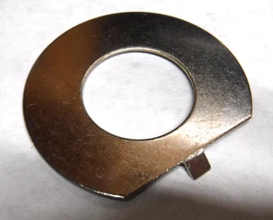 ARANDELA DE BLOQUEO DE VÁSTAGO DE DIRECCIÓN TRIPLE ÁRBOL HARLEY DAVIDSON 09627 45717-63 H27-11G - Imagen 1 de 2