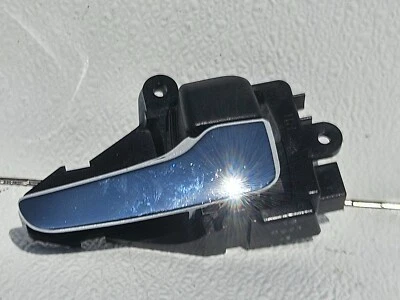 2011 MITSUBISHI OUTLANDER FRONT RIGHT PASSENGER SIDE DOOR INTERIOR HANDLE OEM Foto 1 de 4