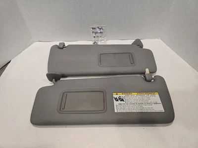 Par de para-sol Toyota Highlander cinza fabricante de equipamento original A212 2001 - 2007 motorista e passageiro - Imagem 1 de 4