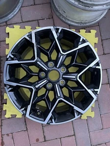 Kia Ceed pro Ceed Gt Line 17 " Diamantschliff Rad 52910-J7BA0 7Jx17 ET53 - Bild 1 von 10