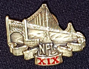1985 - NFL - FOOTBALL - XIX SUPERBOWL - MEDIA / PRESS - #2102 - PIN - ORIGINAL - Picture 1 of 2