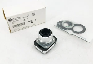 Nuevo Allen Bradley 800T-SB00XX Ser. Pulsador momentáneo iluminado en T 30 mm - Imagen 1 de 6