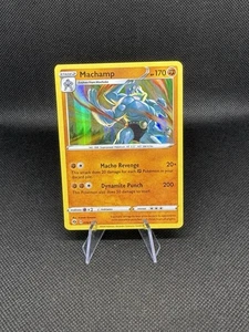 Pokemon TCG - MACHAMP 026/073 HOLO Raro 2020 M/NM SPEDIZIONE VELOCE! - Foto 1 di 2