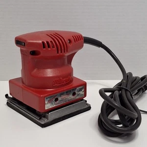 Milwaukee Heavy Duty Orbital Finishing Palm Sander 6016 - 1/4 Sheet - Tested - Picture 1 of 10