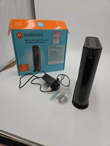 Motorola MG7550 16x4 High Speed Cable Modem - Black - Zdjęcie 1 z 18