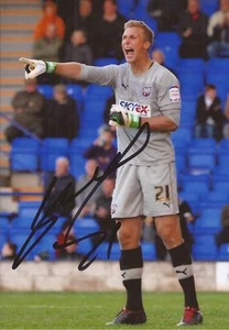 BRENTFORD: SIMON MOORE SIGNED 6x4 ACTION PHOTO + COA - Bild 1 von 1