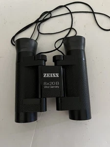 Excellent Zeiss 8x20 B Pocket Binoculars made in West Germany - Picture 1 of 12