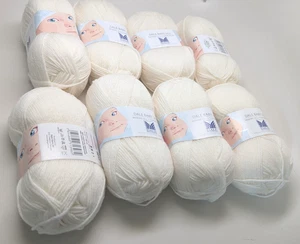 8 Balls Dale of Norway 100% Wool Baby Ull 5825 Natural 50gm/180 yds SM - Picture 1 of 2