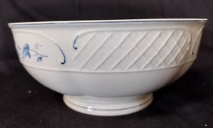 ONE Villeroy & Boch Val Bleu 7½" Vegetable or Serving Bowl - Picture 1 of 4