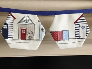 BEACH HUTS BLUE SEASIDE FABRIC BUNTING SIX SIDED 6 FLAGS 12 CM X 15 CM HOMEMADE. - Picture 1 of 2