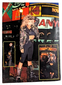 LORRAINE LEWIS / VIXEN / FEMME FATALE / REVISTA PÁGINA COMPLETA PINUP PÓSTER RECORTE - Imagen 1 de 3