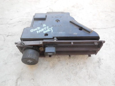 Unidad de control de clima Porsche 928 BEHR C#605 928 573 060 09 Foto 1 de 4