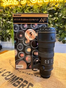 Nikon AF-S NIKKOR 70-200mm f/2.8G ED VR II Lens - Picture 1 of 3